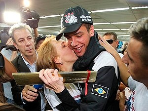 Torcedor do Corinthians que esteve preso na Bolívia é baleado em confronto com a PM de Santo Estevão