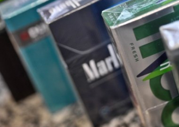 Com argumento de evitar demissão em massa, ministra suspende proibição de cigarro com sabor