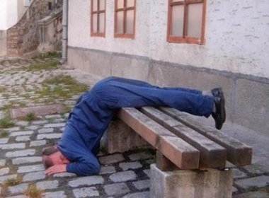 Estranho, hein? Homem fica bêbado sem ingerir álcool