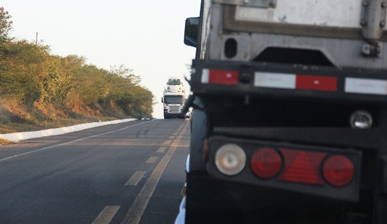BR 116 Norte: centenas de quilômetros de uma estrada boa, porém perigosa