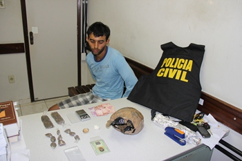 Coité – Jovem é preso com aproximadamente 1 kg de droga nas Casas Populares