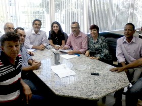 Além de Leninha, estiveram presentes os vereadores Zé de Zely, Sissi, Luizinho e Gabriel Mota.