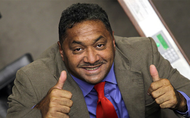 Tiririca é acusado de estelionato eleitoral e será julgado nesta quarta