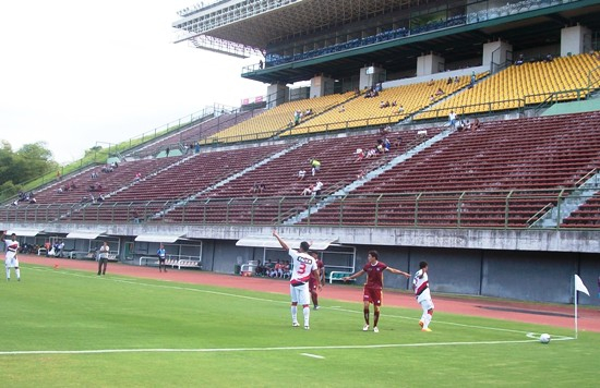 Copa Governador: Jacuipense se reabilita ao vencer o Vitória no estádio Pituaçu