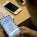 Casal vende filha e usa dinheiro para comprar Iphone