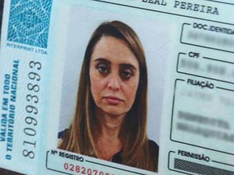 Advogado de médica acusada de matar irmãos deixará caso