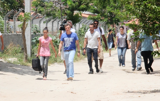 De forma discreta Luciano Huck visita Coité mais uma vez