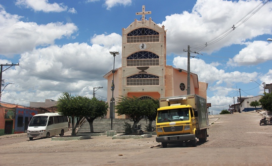 Mais uma estrada construída pela Augúrio Construções facilita acesso à cidade de Santa Brígida