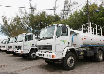 Municípios baianos recebem caminhões-pipa para combater efeitos da seca