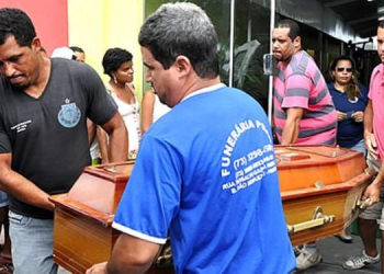 Homem morre em academia enquanto praticava exercícios