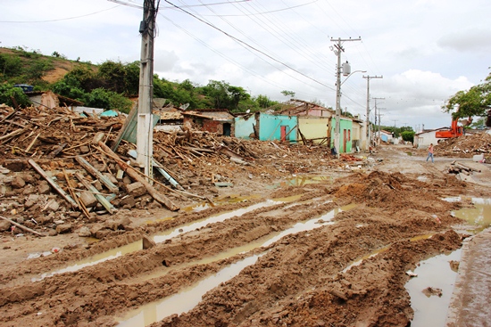 Lajedinho destruída pelas chuvas (16)