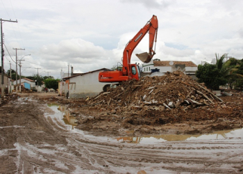 Lajedinho I – Calila Noticias visita cidade duas semanas depois da tragédia; veja o que vem sendo feito