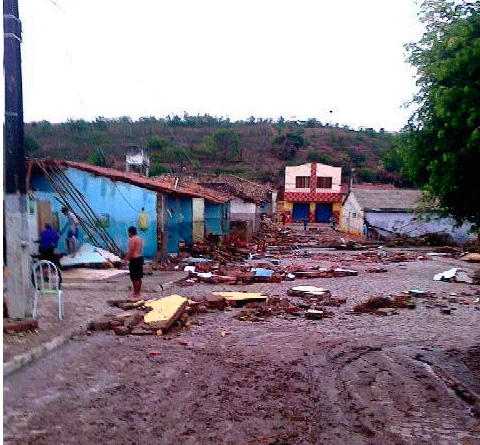 Após temporal em Lajedinho, onze pessoas morrem e seis continuam desaparecidas