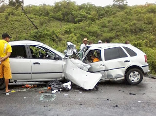 Colisão frontal na Estrada do Feijão deixa três mortos próximo a Mundo Novo