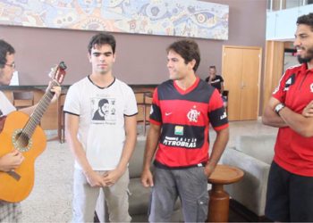 Estudantes compõe música para homenagear o conterrâneo jogador Wallace