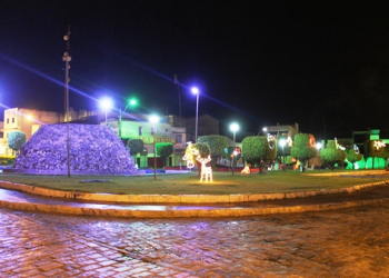 Girando pela Bahia o CN registra muitas luzes de Natal em diversas cidades