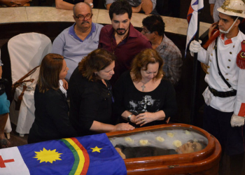 Óculos de Reginaldo Rossi não foi retirado nem no velório