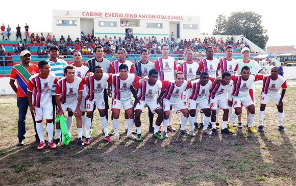 Seleção de Valente conquista titulo do Consisal