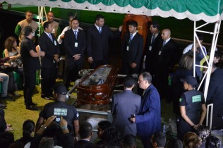 sepultamento de reginaldo rossi