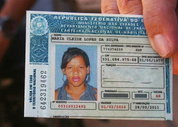 Mulher morre após aplicar relaxante no cabelo