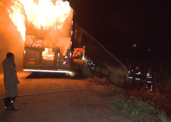 PB – Trio atinge rede elétrica, pega fogo, mata uma pessoa e deixa outras cinco feridas