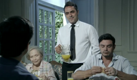 Copeiro de Pilar da novela “Amor à Vida” é natural de Mairi-BA