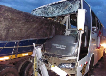 Ônibus da tragédia que deixou 13 mortos na BR 110, já havia se envolvido em outro acidente no interior paulista