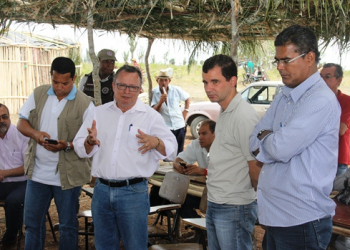 Juiz reúne várias autoridades para discutir problemática da invasão do MST a uma fazenda em Coité