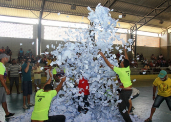 Coité – CDL realiza sorteio da Campanha Natalina 2013; Celta sai para Santaluz