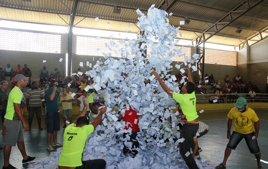 Coité – CDL realiza sorteio da Campanha Natalina 2013; Celta sai para Santaluz