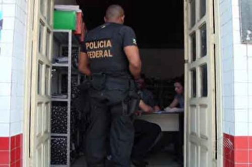 Valença: ex-prefeito é preso com armas e munições