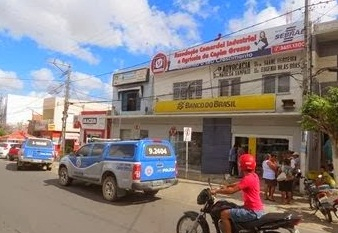 Capim Grosso: quadrilha arromba cofres do Banco do Brasil