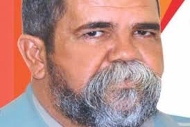 Prefeito afastado continua usando carro da prefeitura, diz opositora