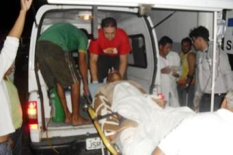 Acidente envolvendo carro a moto deixa pai e filho feridos na BA 120 próximo a Valente