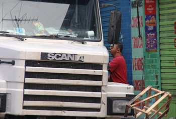 Coité: carreteiro paulista é espancado e assaltado próximo a posto de combustível