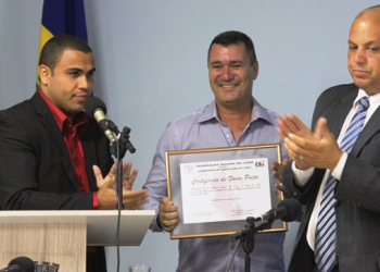 Presidente da FEBAJU visita Câmara Municipal, confere a Faixa Preta do 5º Dan a Vladson Matos e propõe realização de Circuito Estadual em Coité