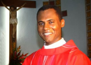 Padre morre em acidente de carro próximo a Santo Estevão