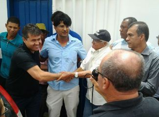 Coité II – Ex-vereador Raimundo Ferreira adere ao grupo político liderado por Assis