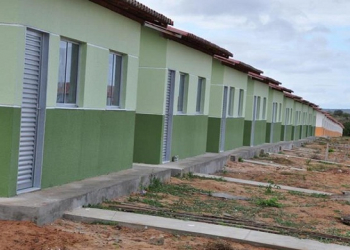Casas serão entregues em Araci mesmo sem a presença do governador