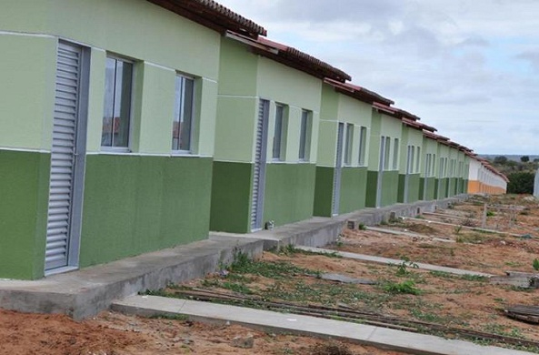 Casas serão entregues em Araci mesmo sem a presença do governador