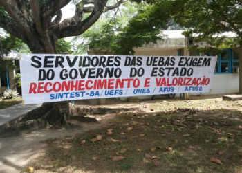 Servidores das universidades estaduais paralisam atividades