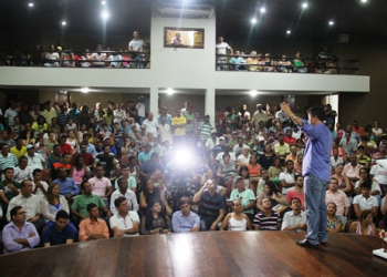 Encontro com o Prefeito: Alex anuncia afastamento da Sec. de Saúde para se candidatar a deputado.Prefeito Assis garantiu está junto