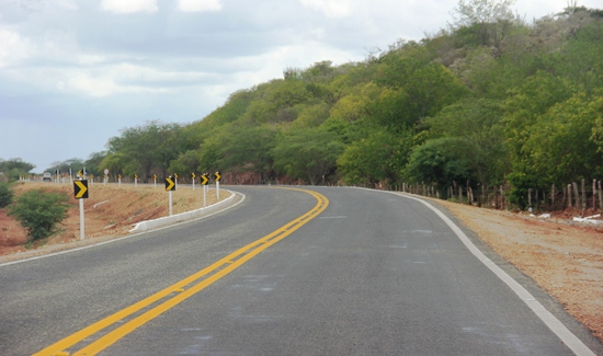 Santa Brígida I – Estrada solicitada pelo deputado Josias Gomes é inaugurada pelo governador