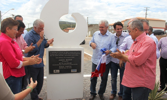 Santa Brígida I – Estrada solicitada pelo deputado Josias Gomes é inaugurada pelo governador