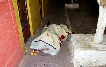 Homem é executado a tiros no centro de Monte Santo