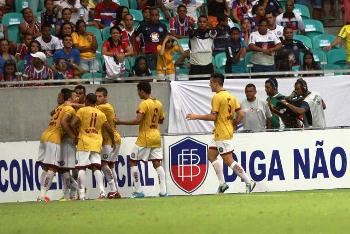 Jacuipense sofre gol relâmpago, perde o jogo para o Bahia e da adeus ao Baianão 2014