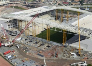 A 100 dias da Copa, obras no Brasil estão mais atrasadas que África