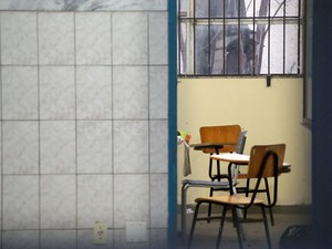 Professores da rede estadual param atividades por 24h