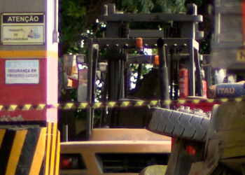 Operário morre após ser atingido por empilhadeira