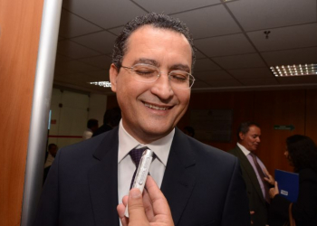 Rui Costa humilha Geddel e Souto: o grupo não confia nele. O outro, está cansado